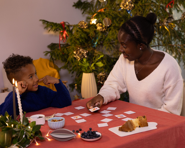 7 Screen-Free Family Activities to Welcome The Holiday Season