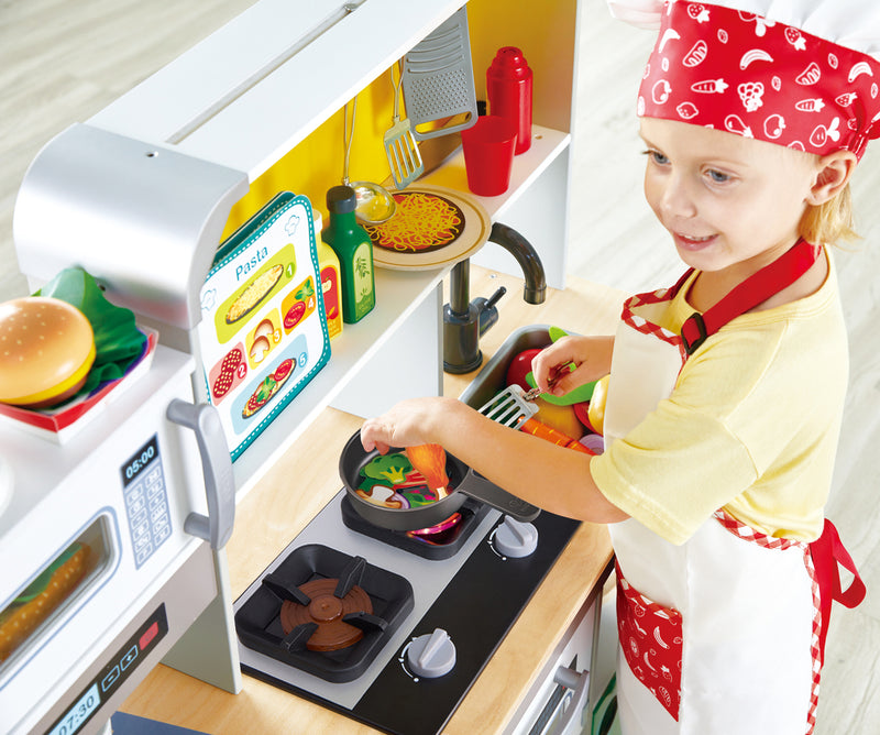 Hape Deluxe Kitchen