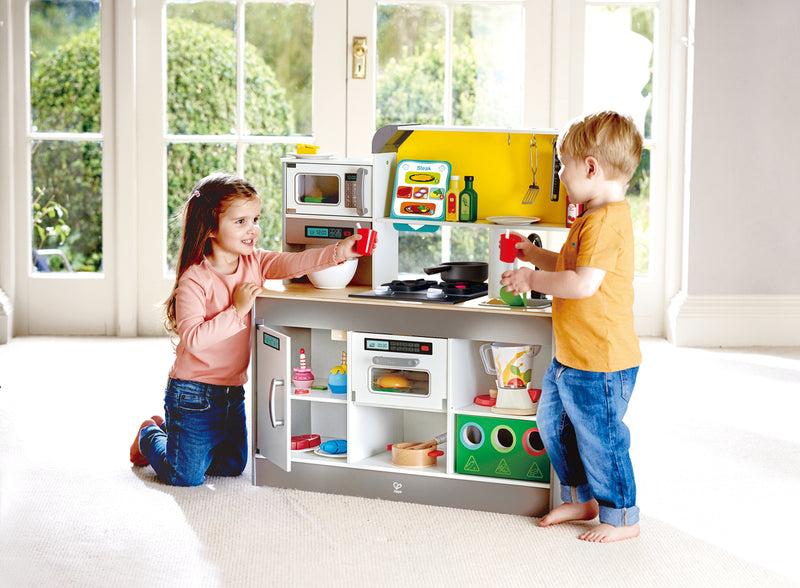 Hape Deluxe Kitchen