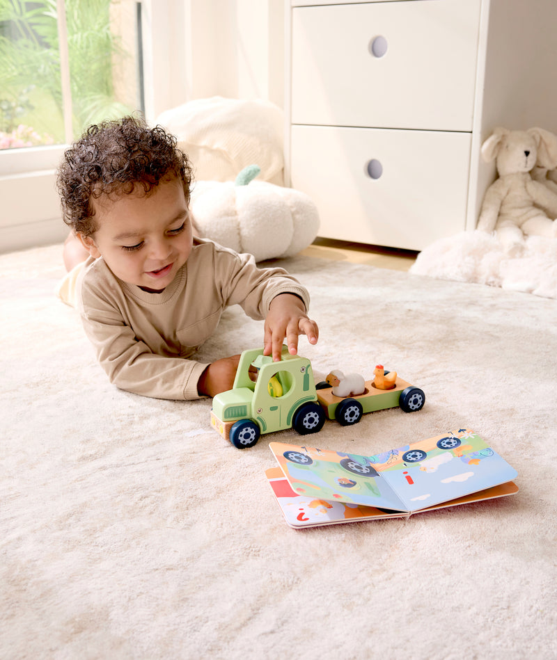 Hape Land The Rumbling Tractor
