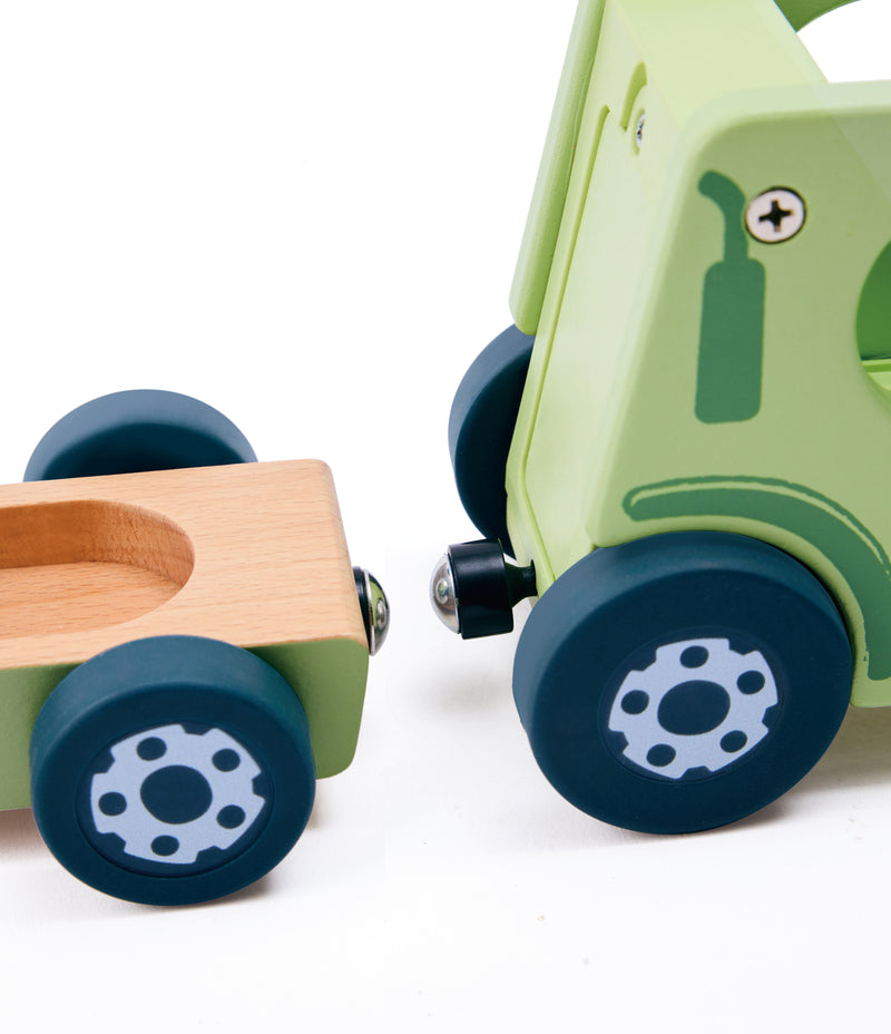 Hape Land The Rumbling Tractor