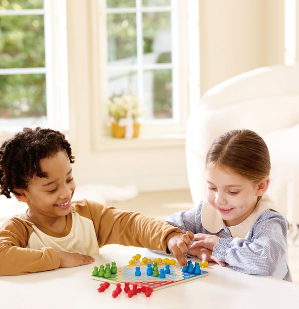 Hape Wobbling Cat Island! A 3IN1 game combining classic & fun