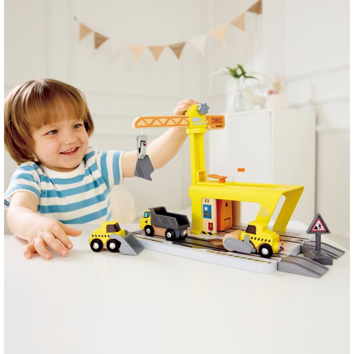 Hape Railway Crane Construction